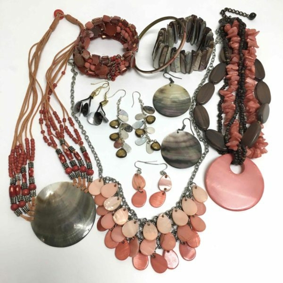 Michael Kors Tote, Sandals & Jewelry Bundle! - Picture 3 of 7